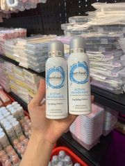 Xịt thơm mát vùng kín cao cấp Femfresh ultimate care active deodorant 125ml