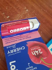Son dưỡng Labello Cherry Shine