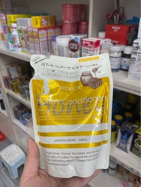 Dầu Xả mật ong Doshisha BIORICA Refill 360mL