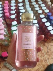 SỮA TẮM BATH AND BODY WORKS TRIPLE BERRY MARTINI ALOE & VITAMIN E SHOWER GEL 295ML