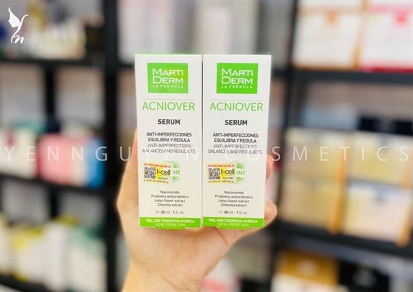 TINH CHẤT GIẢM MỤN VÀ KIỂM SOÁT NHỜN MARTIDERM ACNIOVER SERUM 30ML