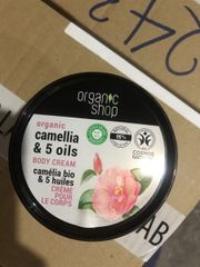 Dưỡng Thể Organic Shop Từ Hoa Trà Và 5 Loại Tinh Dầu 250ml Body Cream #Camellia & 5 Oils