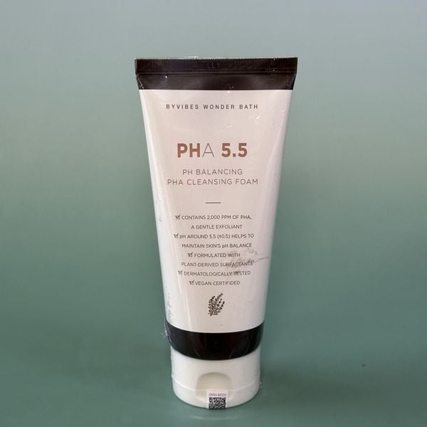 Sữa Rửa Mặt Byvibes Wonder Bath PHA 5.5 Cleansing Foam