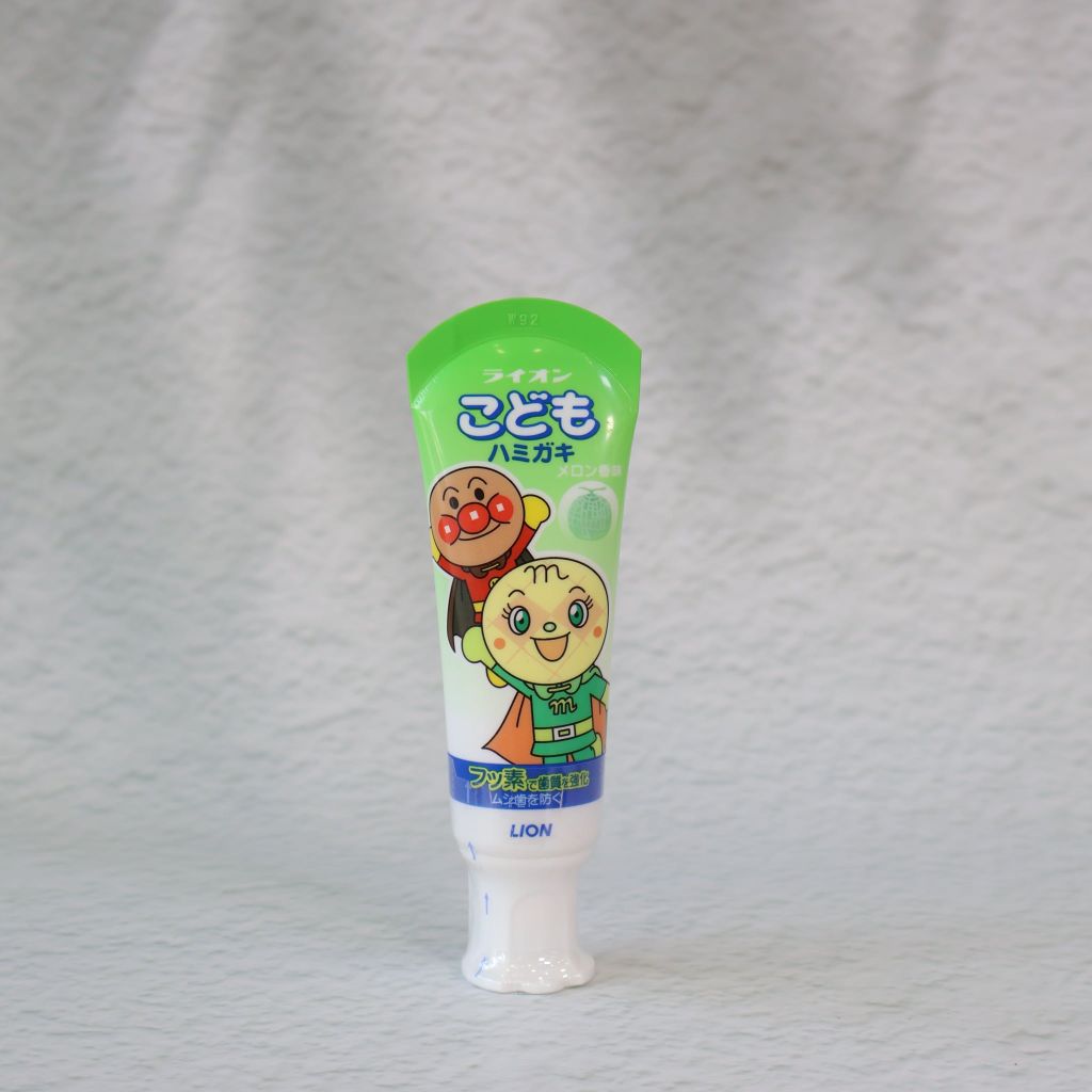 Kem Đánh Răng Lion Nhật Cho Bé Vị Dưa (40g / 50g)