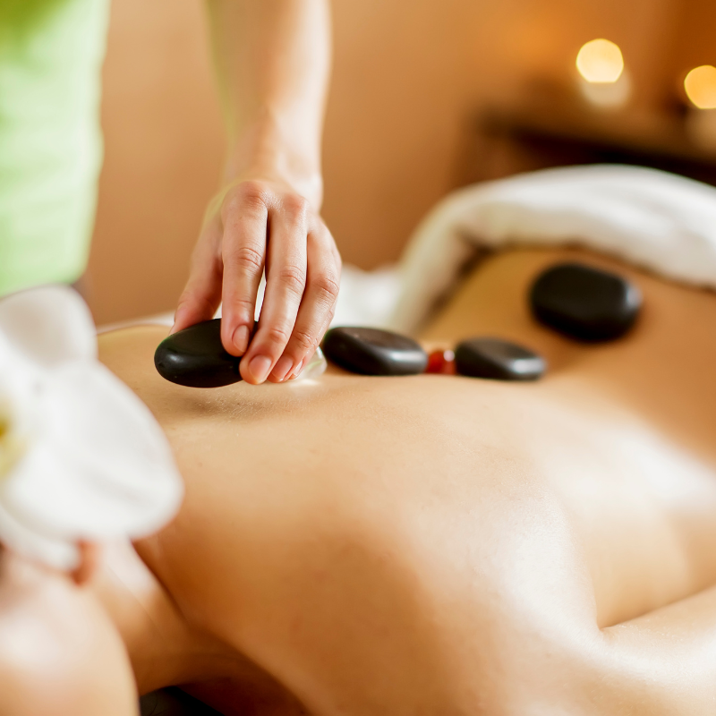  Massage đá nóng, tinh dầu bạc hà - 120 phút 