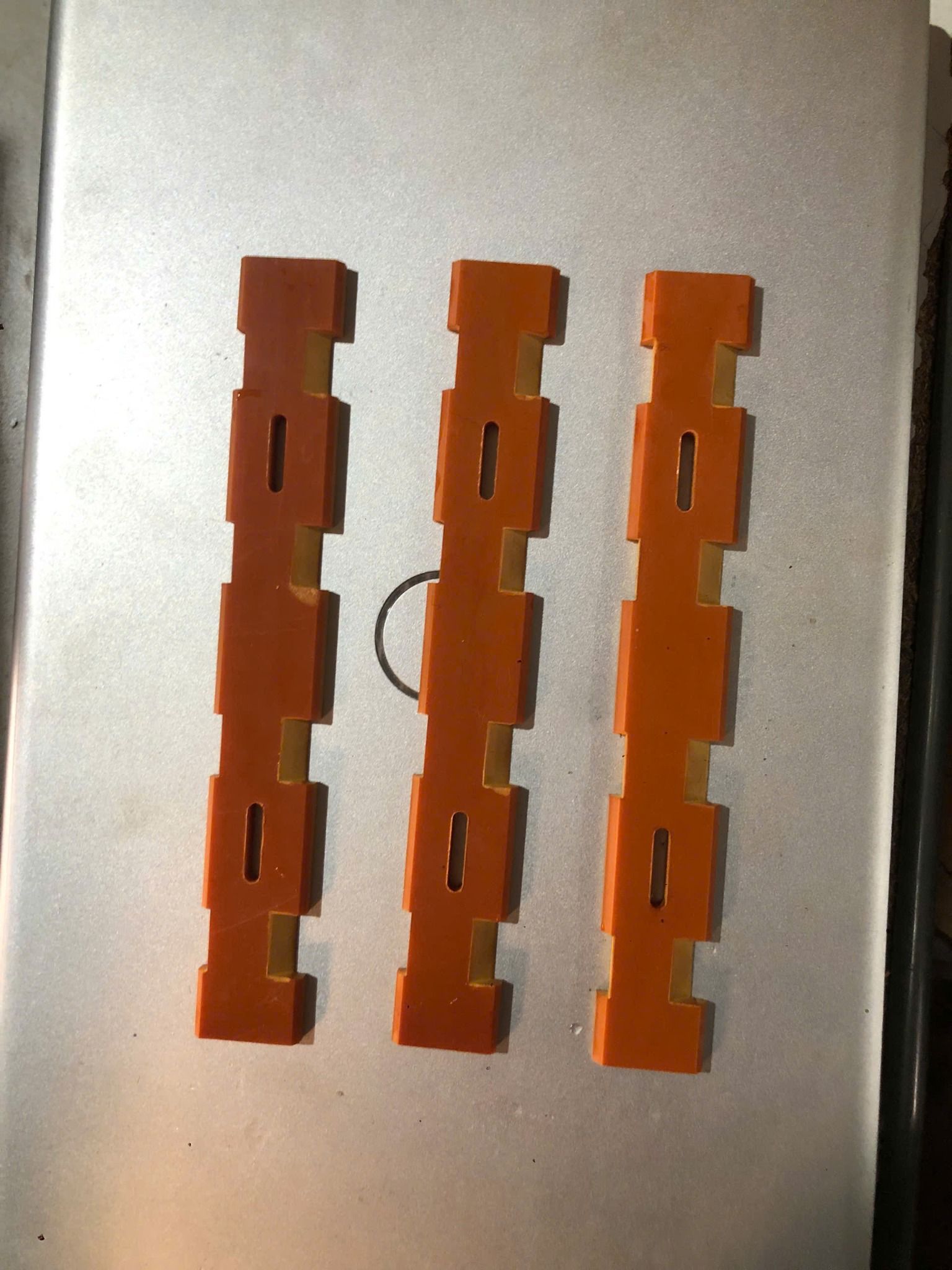  Nêm chèn stator 