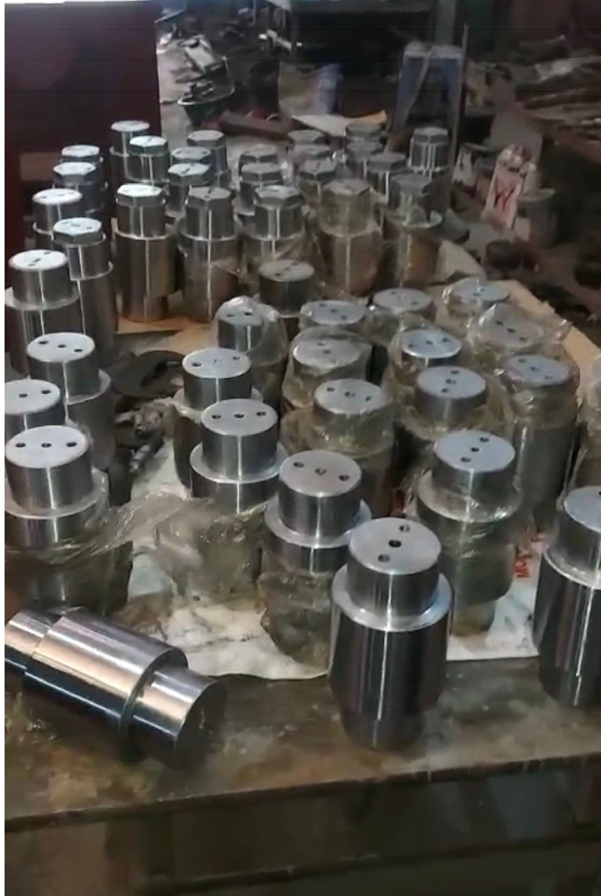  Chốt đứt cánh hướng (Chốt cắt) 