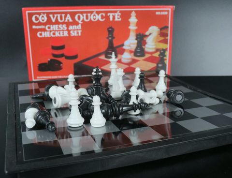 Bộ Cờ vua Quốc Tế