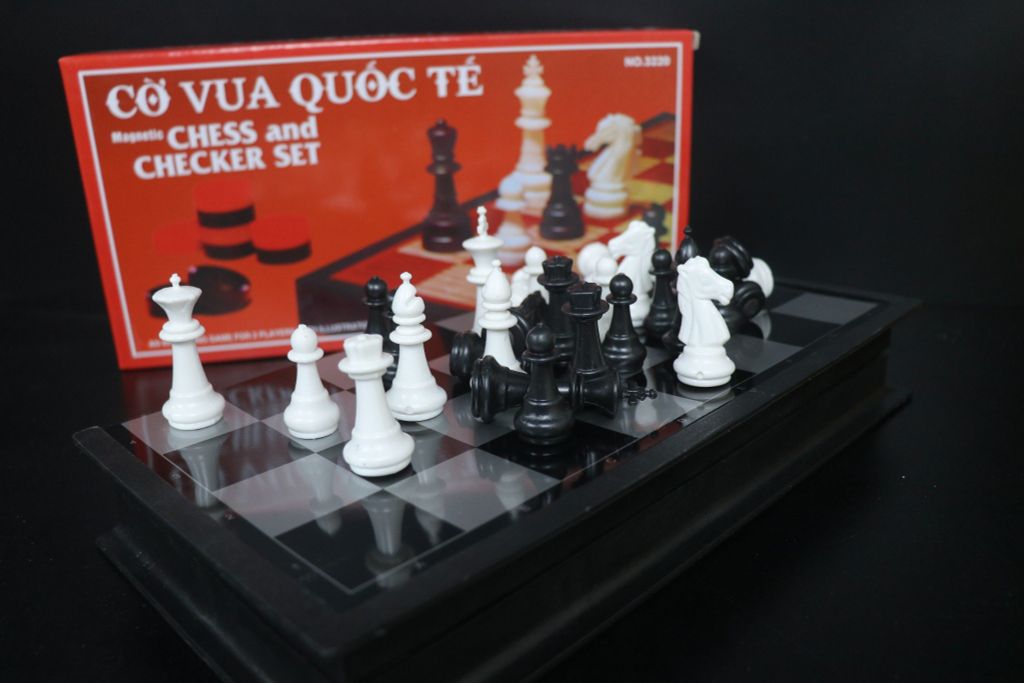 Bộ Cờ vua Quốc Tế