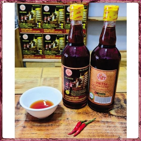Nước Mắm Cốt (Nhỉ) Phú Quốc 30N – Thùng 6 Chai 520ml