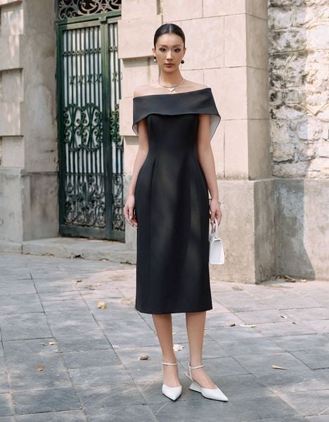  ĐẦM TRỄ VAI CÚP NGỰC 