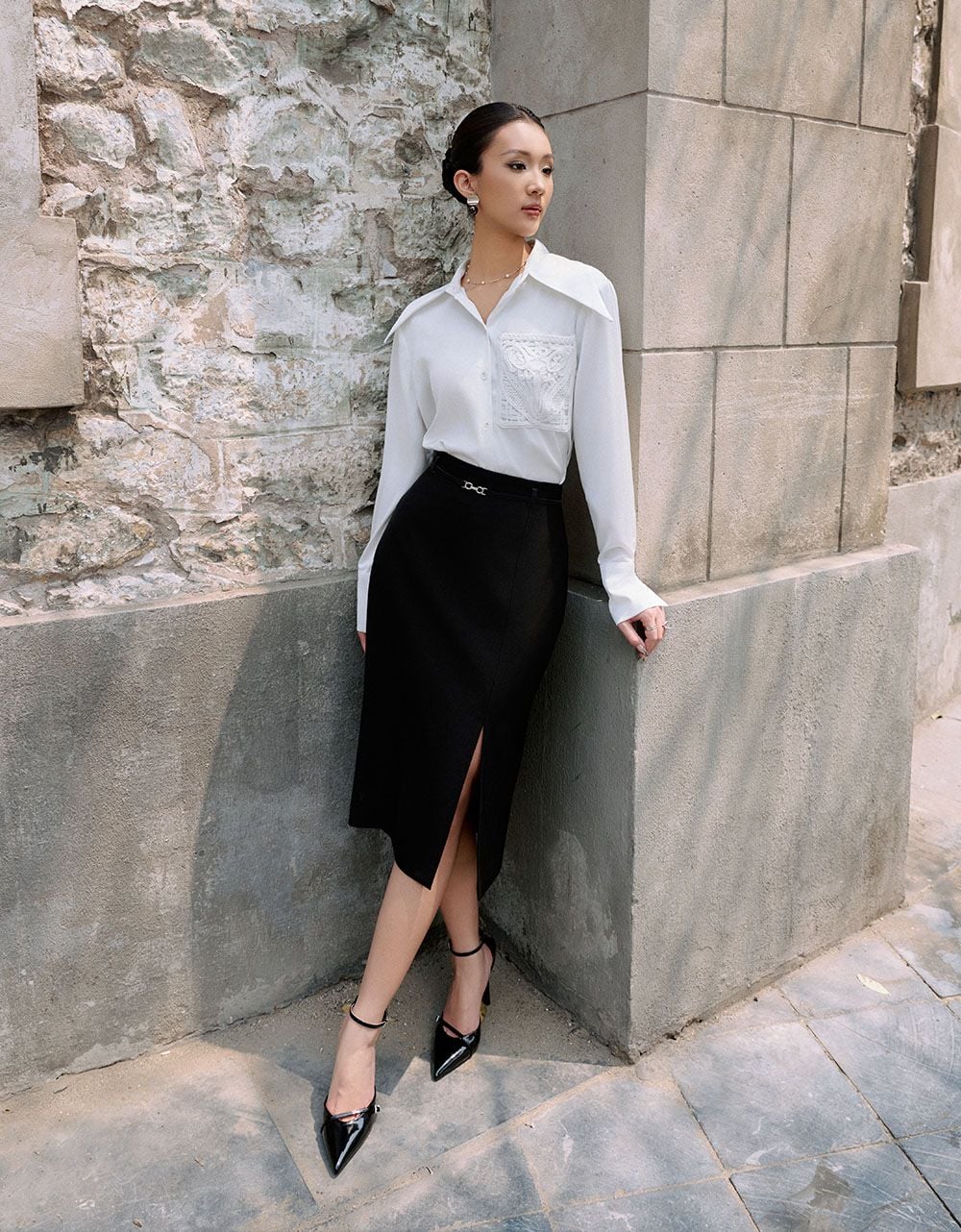  CHÂN VÁY XẺ TRƯỚC 