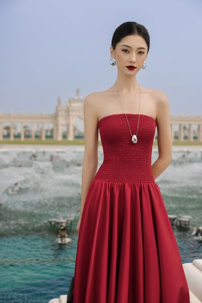  ĐẦM QUÂY SMOCKING CHÂN BOM ĐỎ 