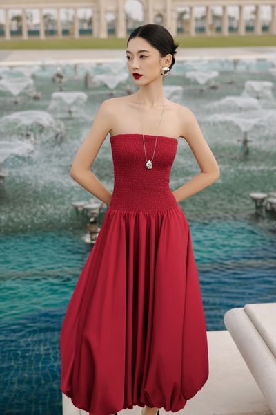  ĐẦM QUÂY SMOCKING CHÂN BOM ĐỎ 