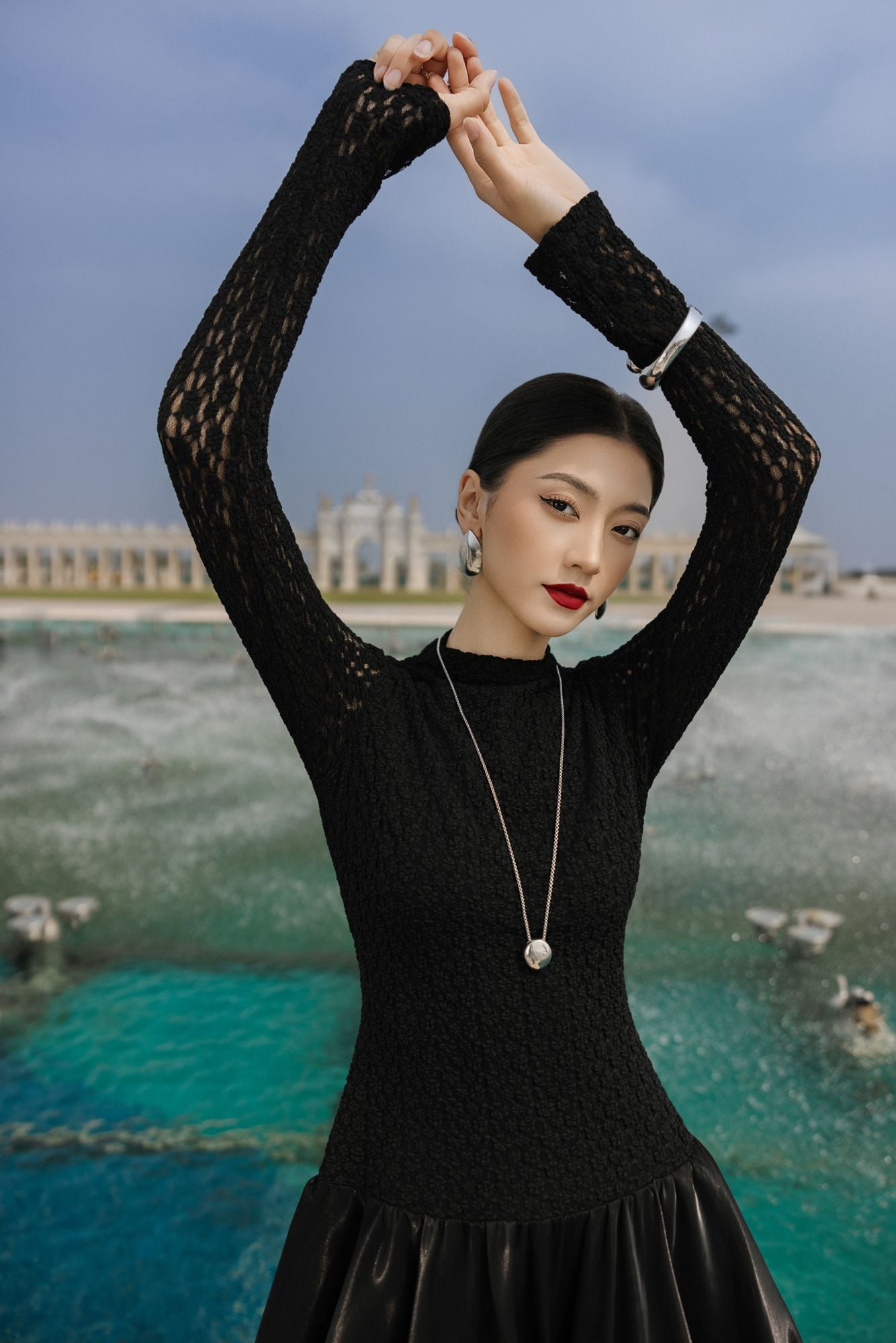  ĐẦM DÀI TAY REN PHỐI CHÂN BOOM 