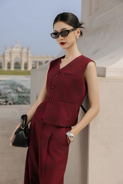  ÁO VEST BUỘC NƠ SAU 