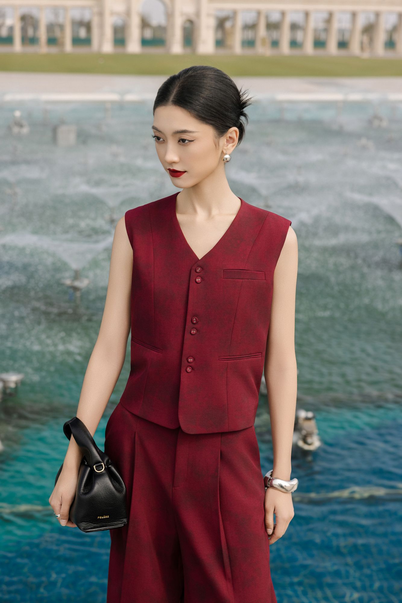  ÁO VEST BUỘC NƠ SAU 