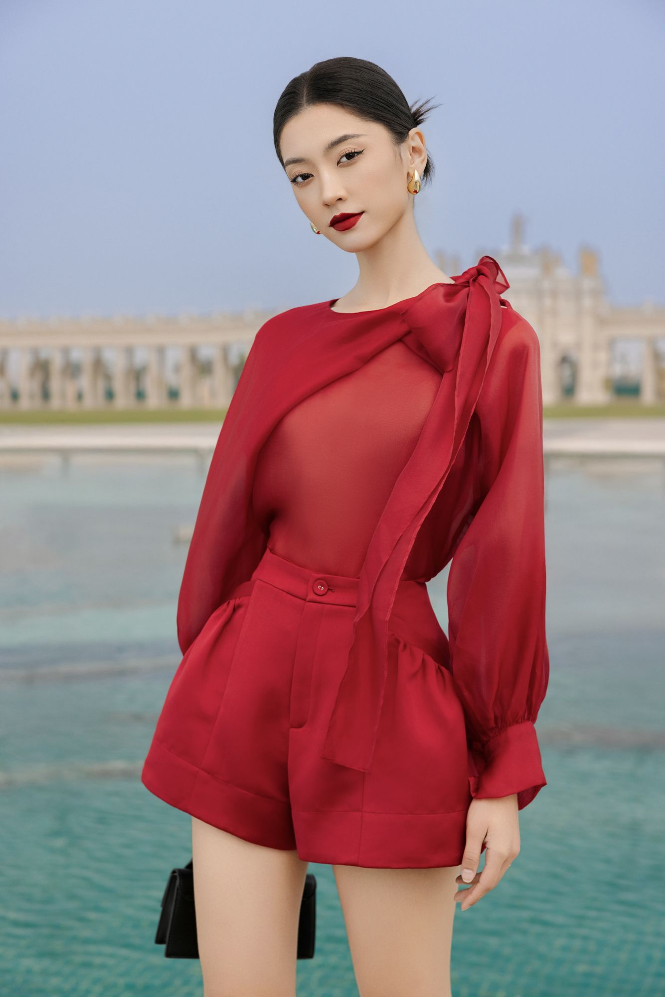  ÁO SƠ MI BUỘC NƠ VAI 