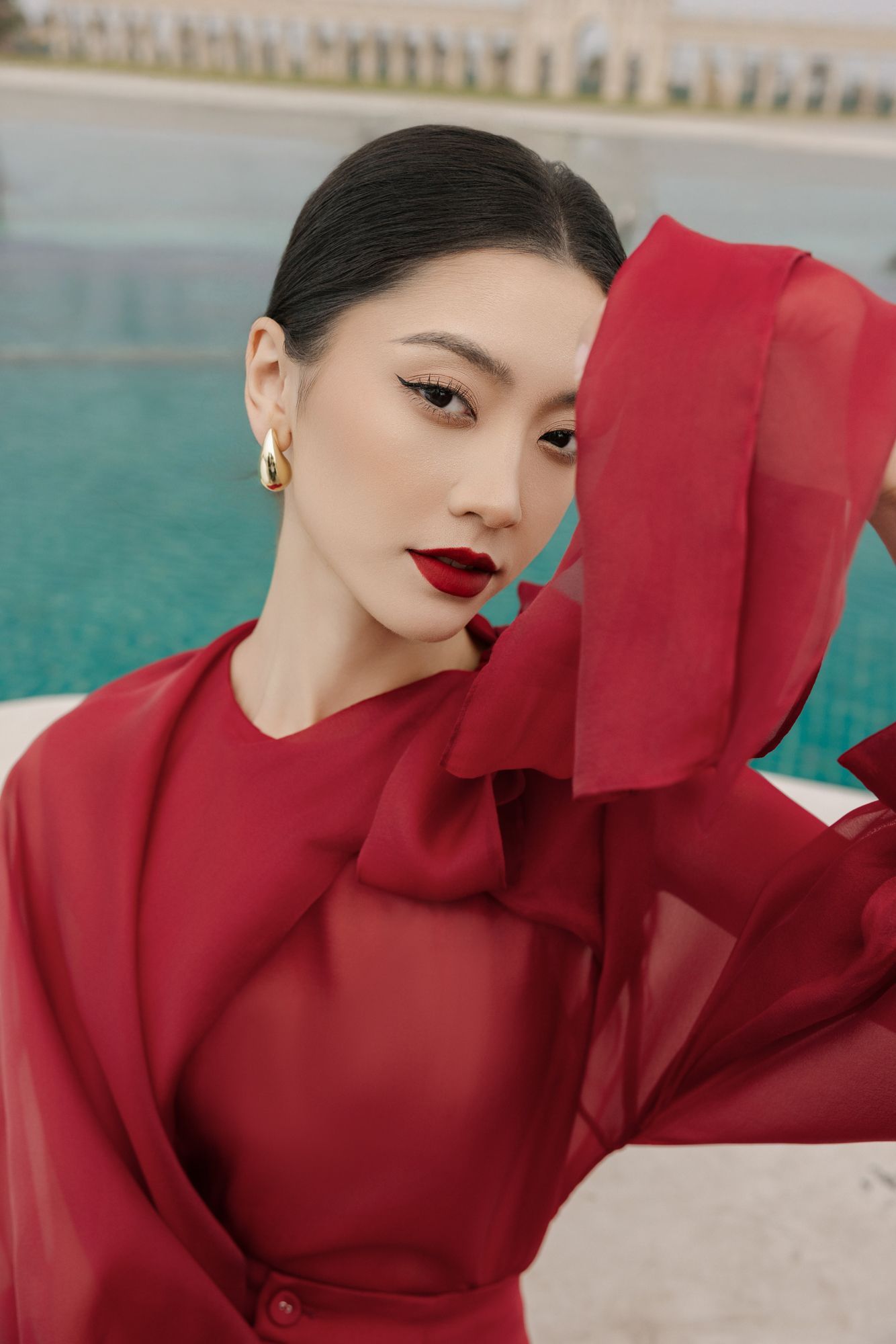  ÁO SƠ MI BUỘC NƠ VAI 