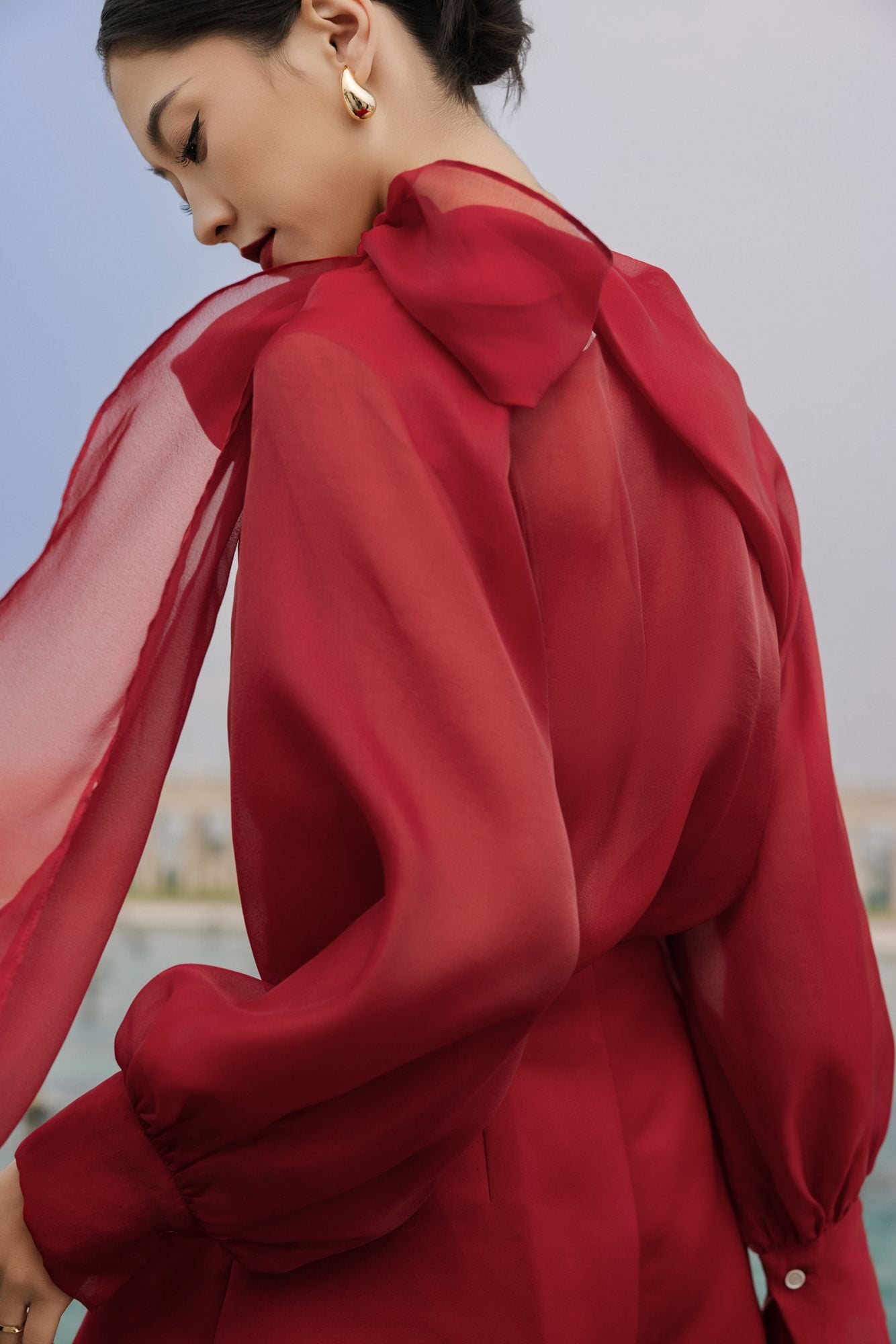  ÁO SƠ MI BUỘC NƠ VAI 