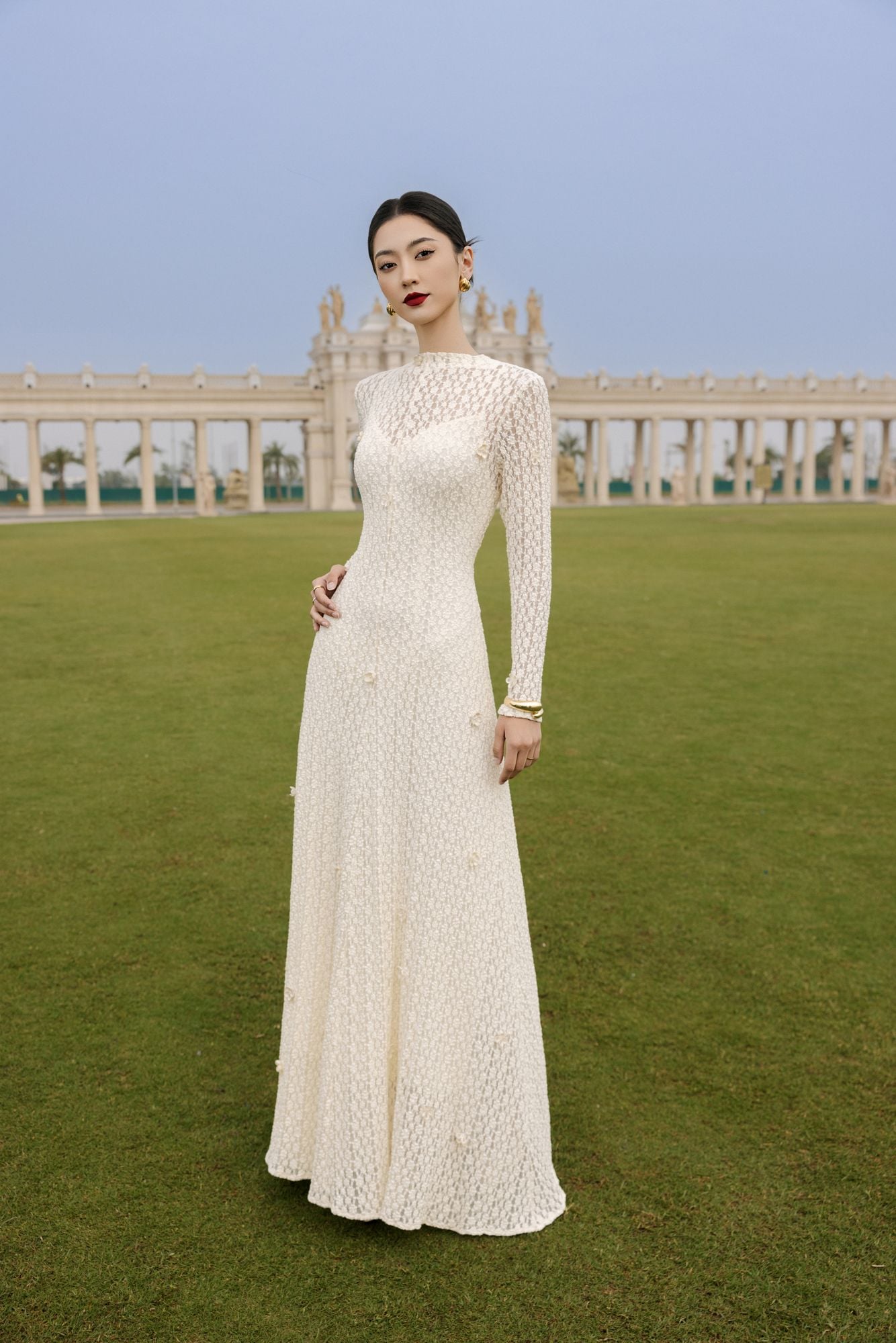  ĐẦM MAXI REN CỔ LEO DÀI TAY 