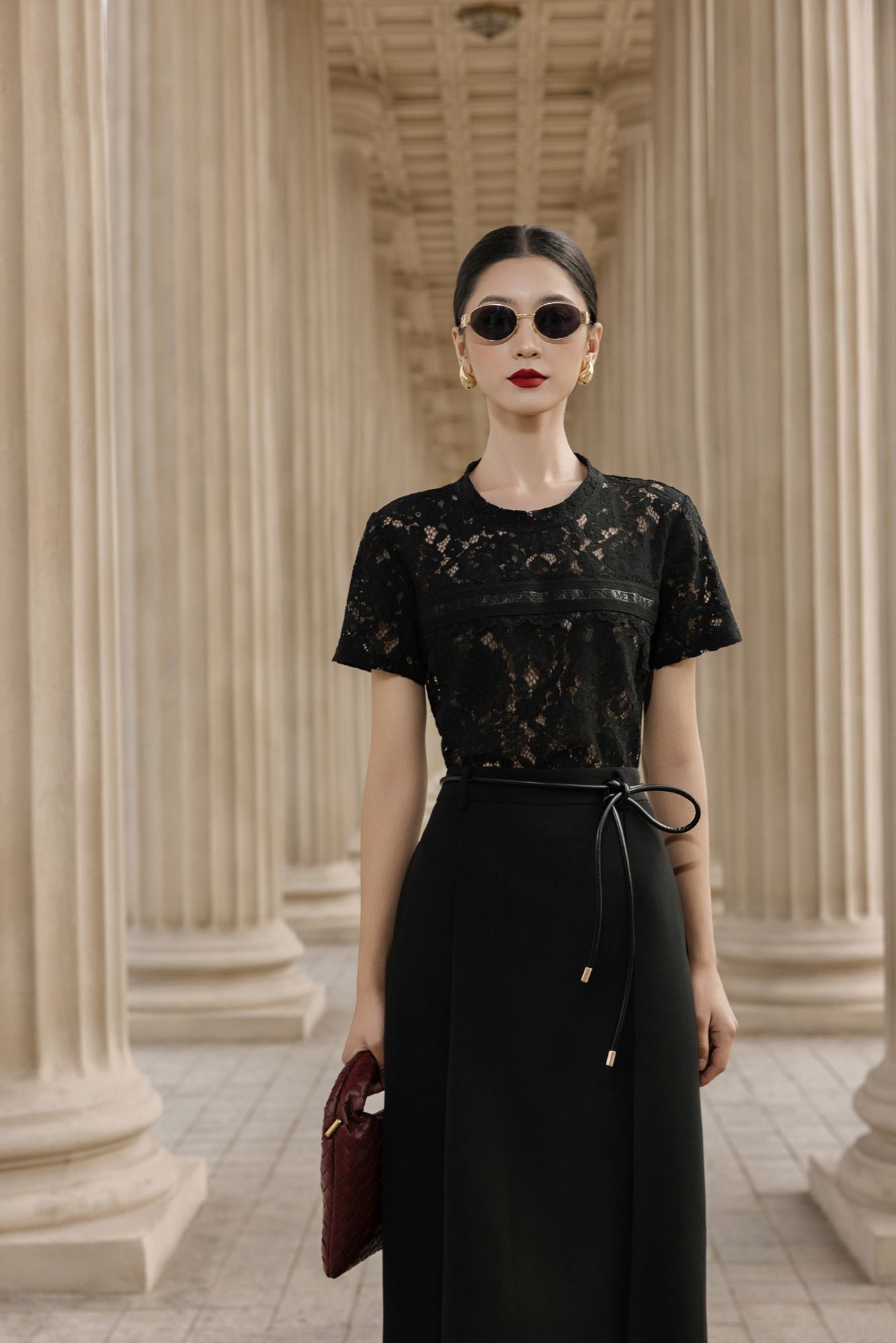  CHÂN VÁY BÚT CHÌ BẤU LY XẺ SAU 