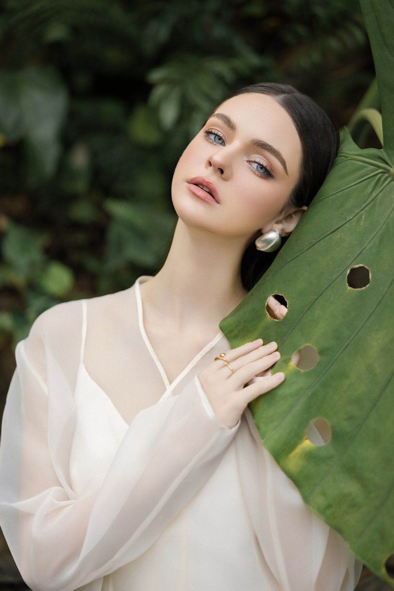  ÁO KHOÁC TƠ VẠT TRÒN 