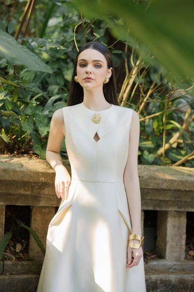  ĐẦM CỔ XẾP NẾP THÂN VÁY XÒE 