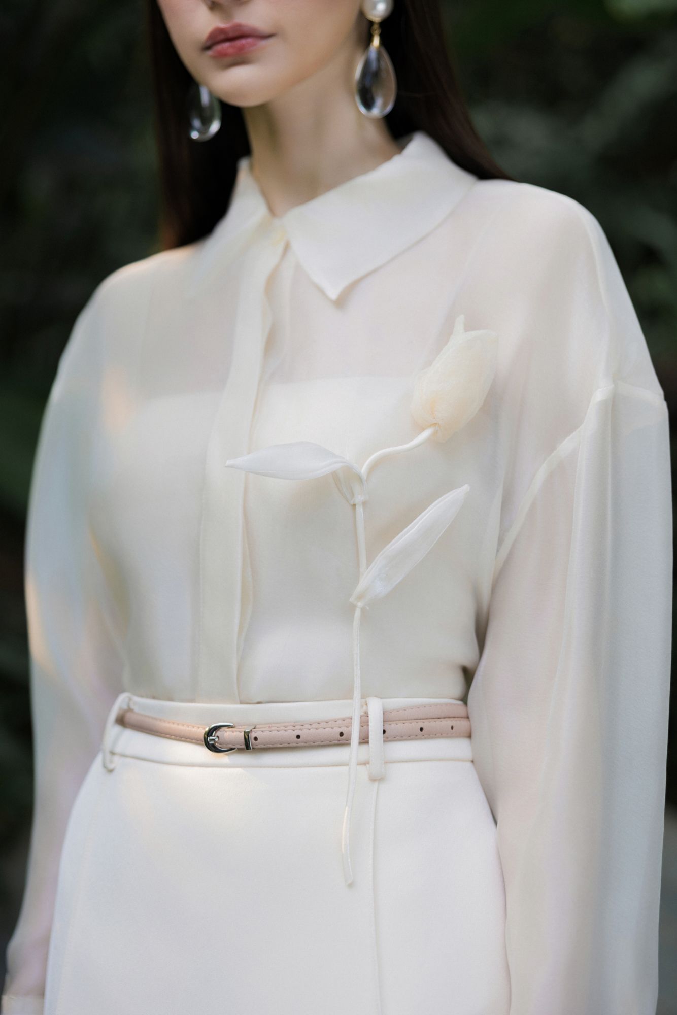  ÁO SƠ MI TƠ ĐÍNH HOA TUYLIP 