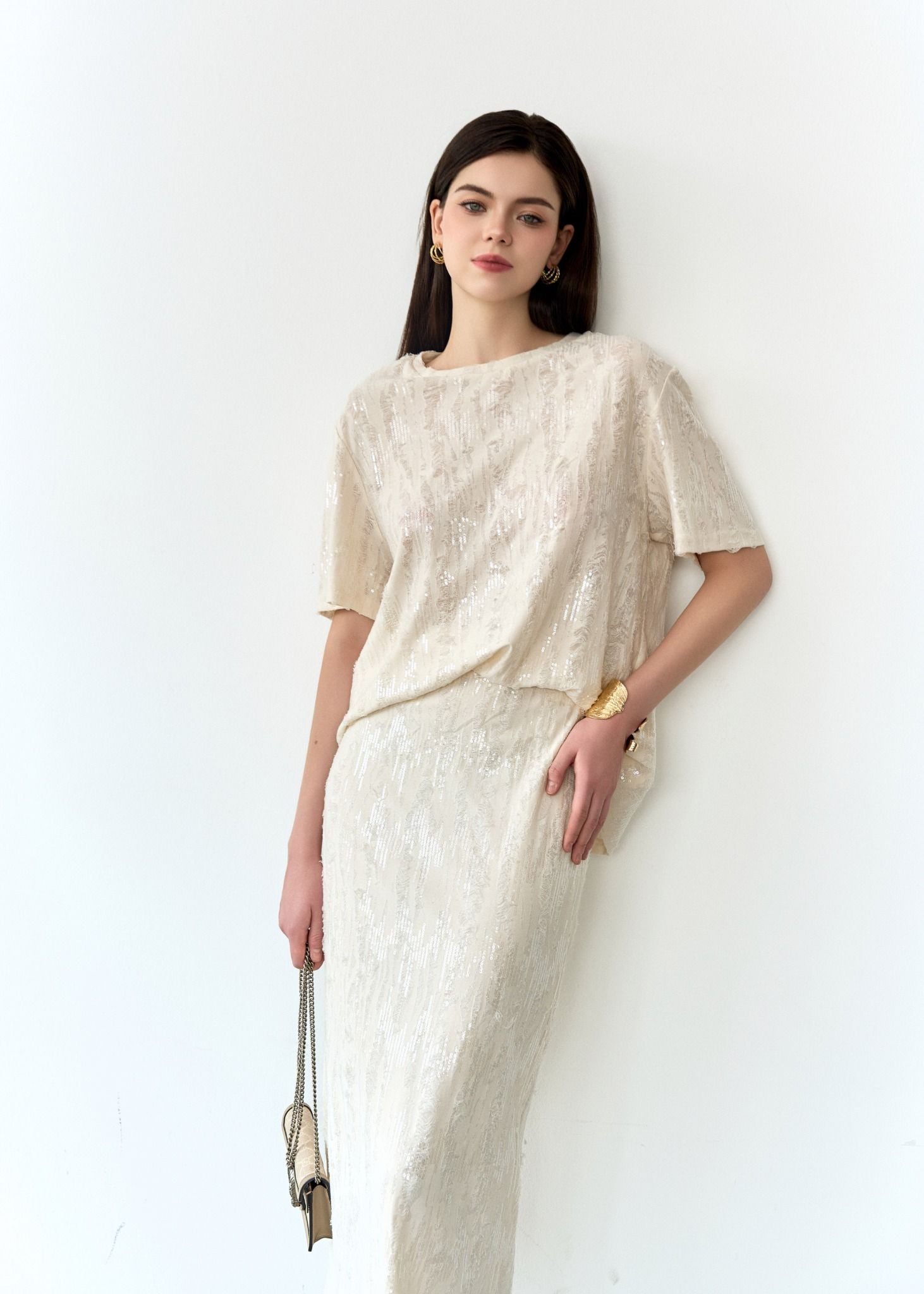  ÁO REN ĐÍNH SA QUIN TAY NGẮN 