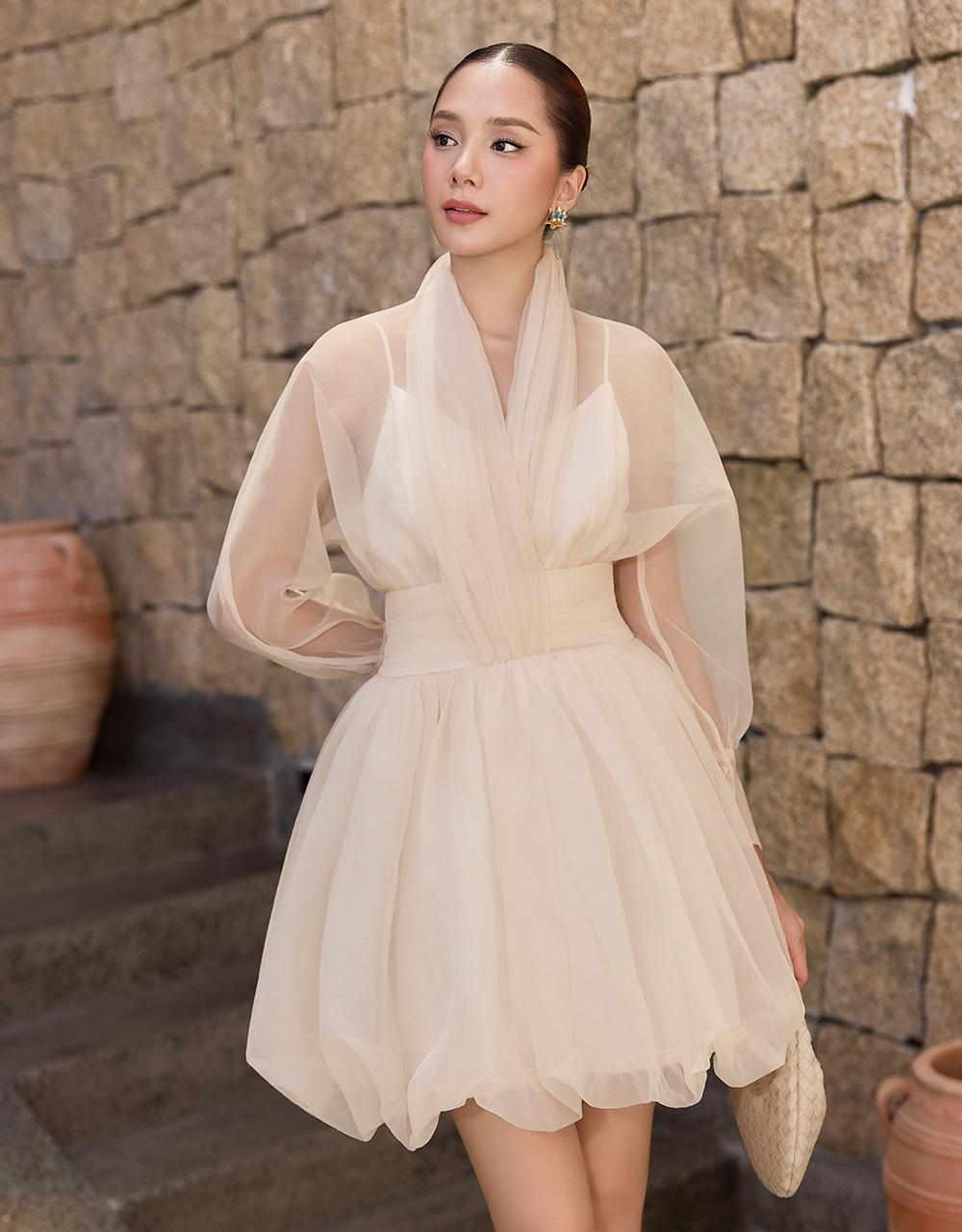  ĐẦM TƠ THÂN BOM XẾP NHÚN CỔ 