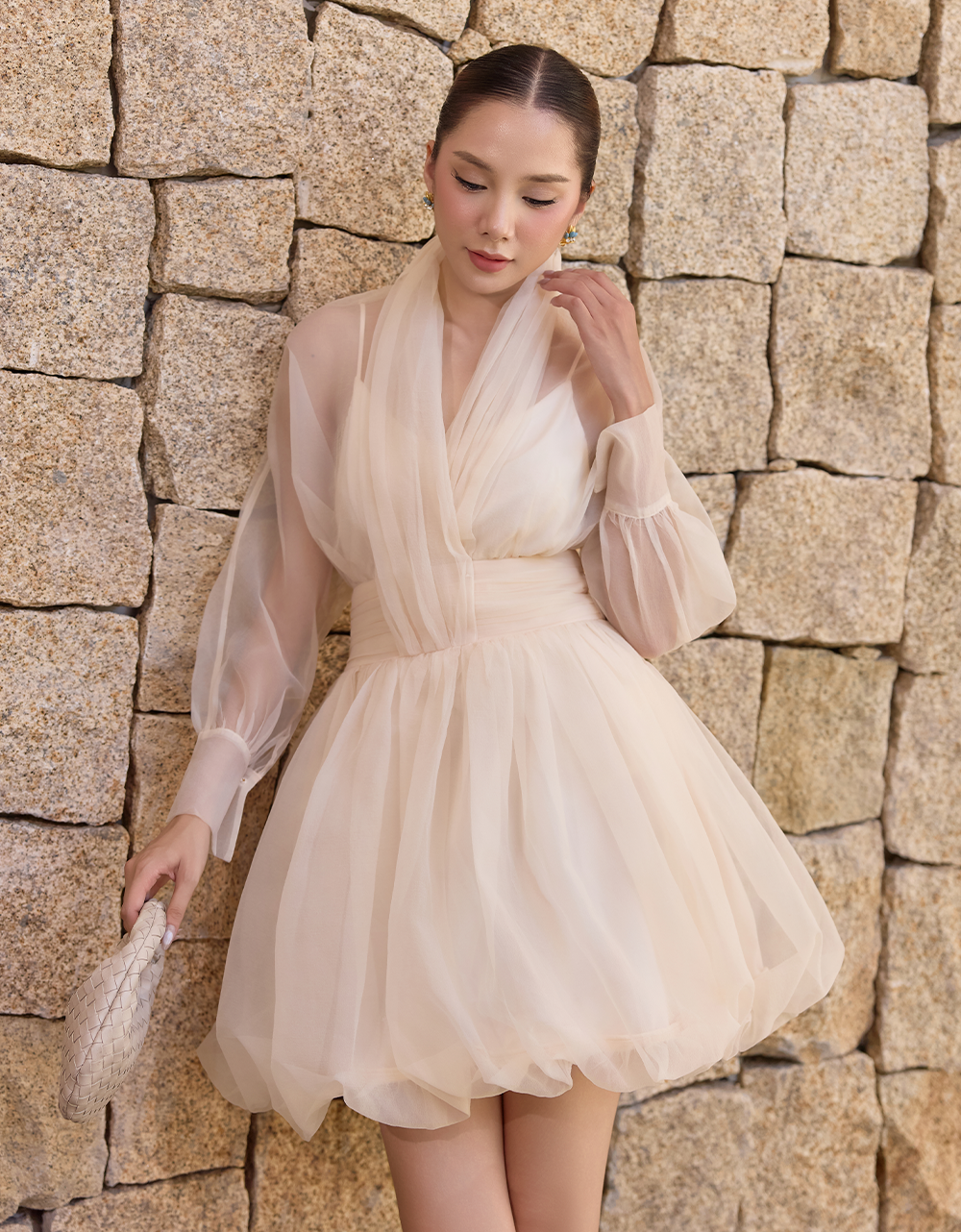  ĐẦM TƠ THÂN BOM XẾP NHÚN CỔ 