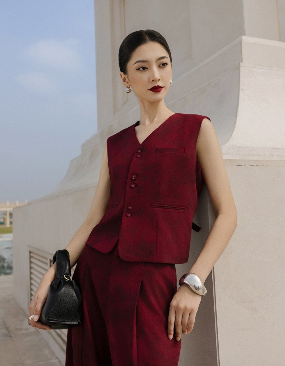  ÁO VEST BUỘC NƠ SAU 