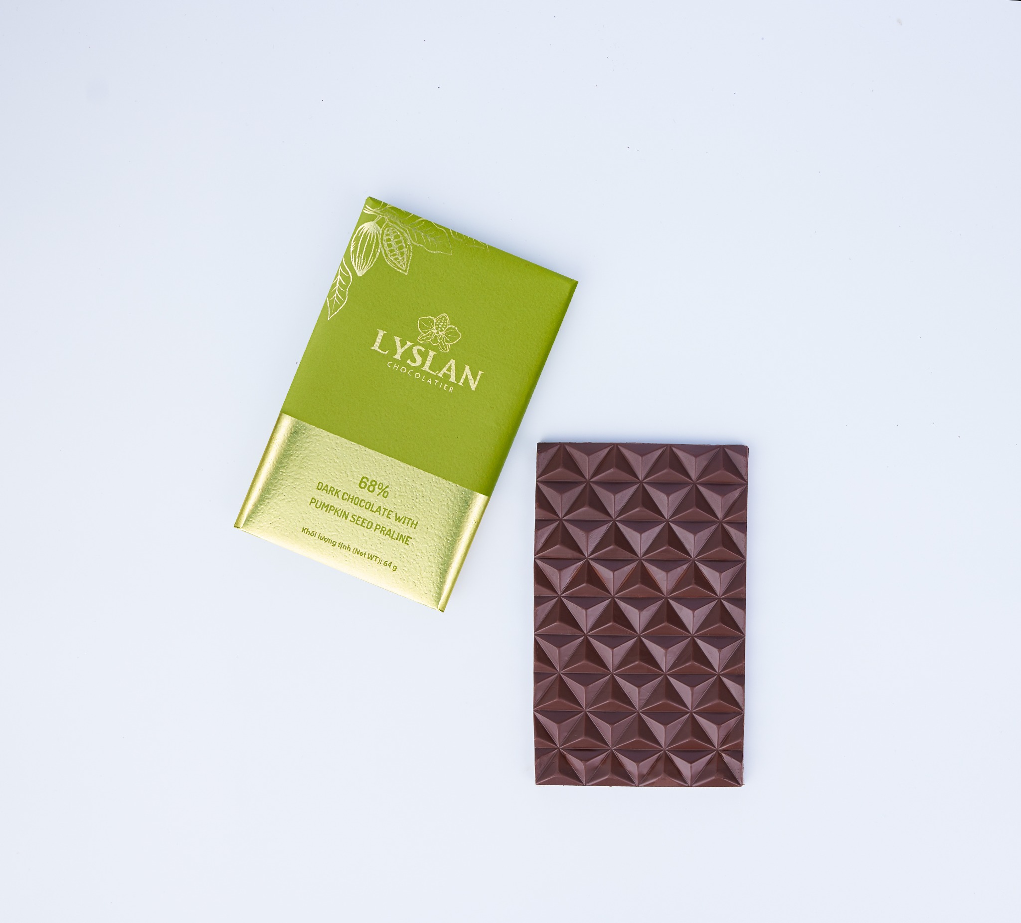 68% Dark Chocolate with Pumpkin Seed Praline 64g