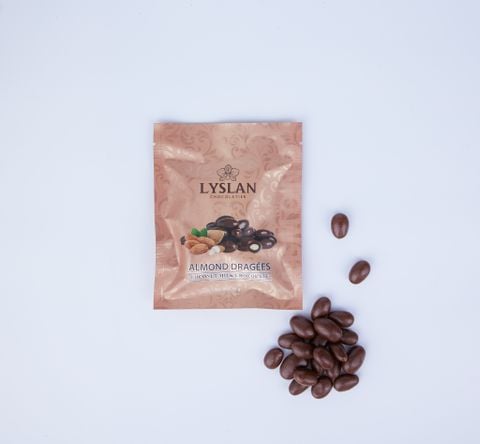 Sô-cô-la sữa dừa bọc hạt hạnh nhân