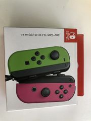 Tay cầm joy-con màu hồng xanh lá