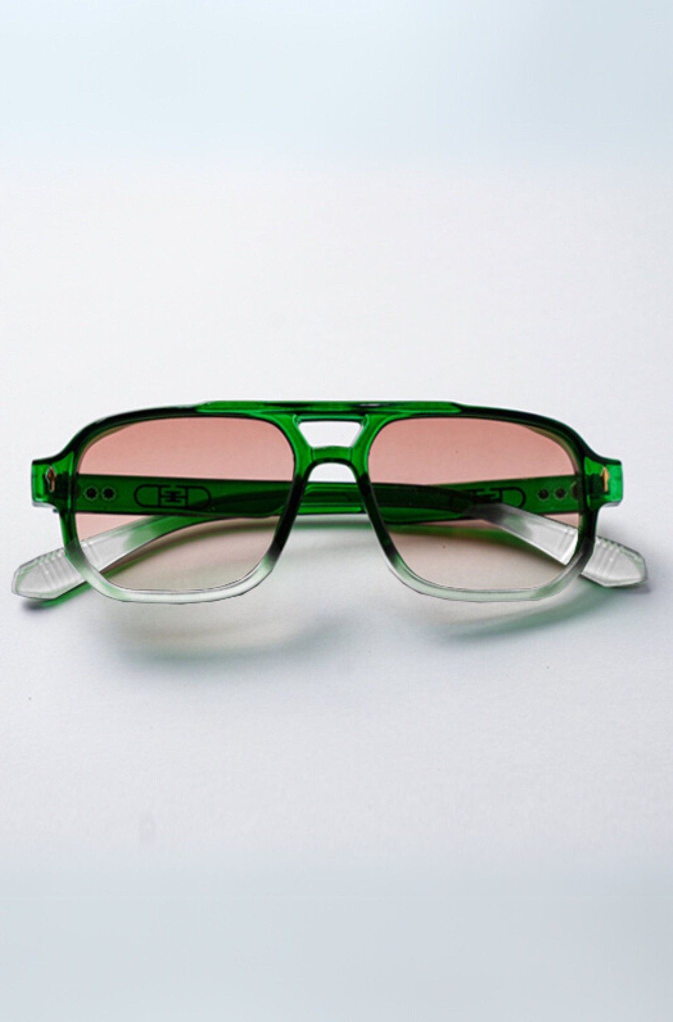 Kính mát nam chất liệu Acetate