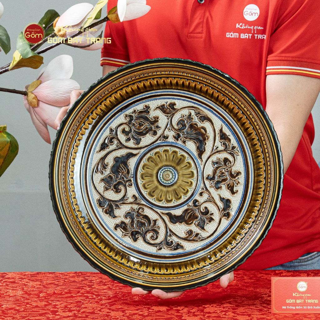Đĩa Trưng Bày Đắp Nổi Vẽ Màu Hoa Dây Leo
