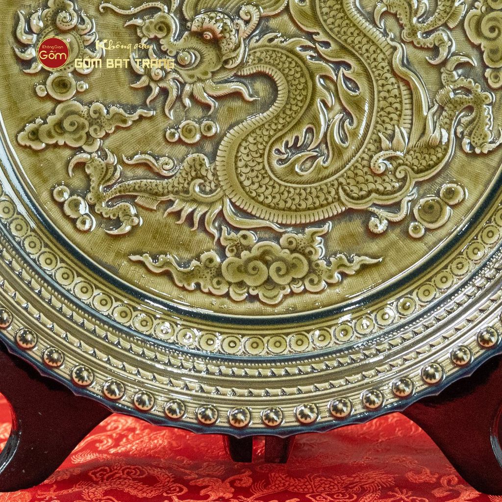 Đĩa Trưng Bày Đắp Nổi Men Xanh Long Cuốn Thủy