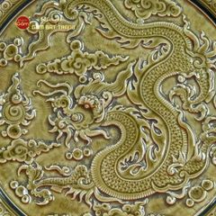 Đĩa Trưng Bày Đắp Nổi Men Xanh Long Cuốn Thủy