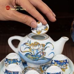 Bộ Ấm Chén Thờ Men Lam Vẽ Vàng Họa Tiết Hoa Sen