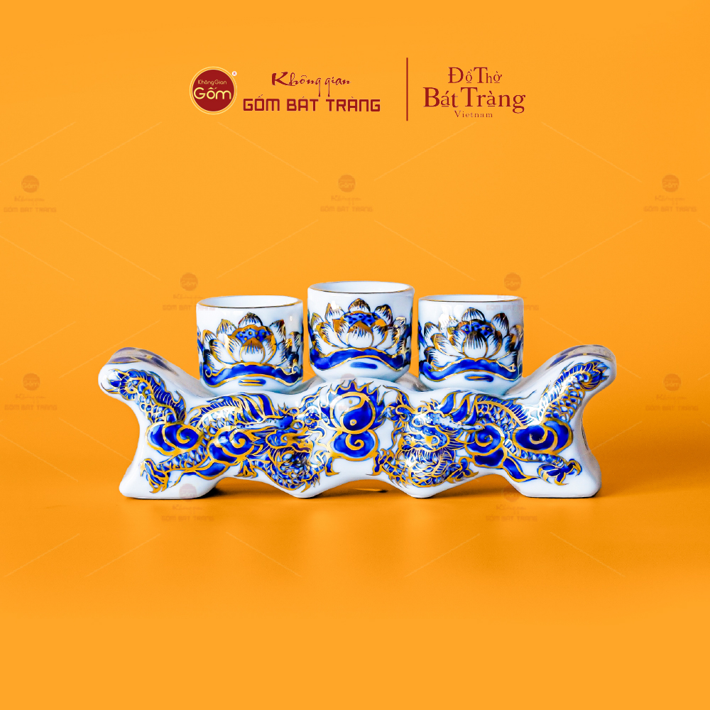 Bộ Kỷ Ngai 3 Chén Thờ Men Lam Nổi Vẽ Vàng