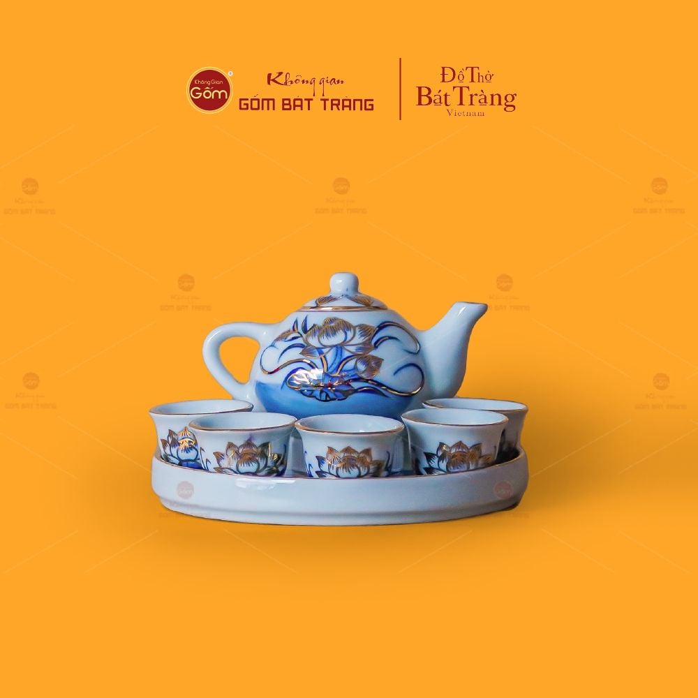 Bộ Ấm Chén Thờ Men Lam Vẽ Vàng Họa Tiết Hoa Sen