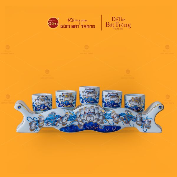 Bộ Kỷ Ngai 5 Chén Thờ Men Lam Vẽ Vàng Họa Tiết Hoa Sen