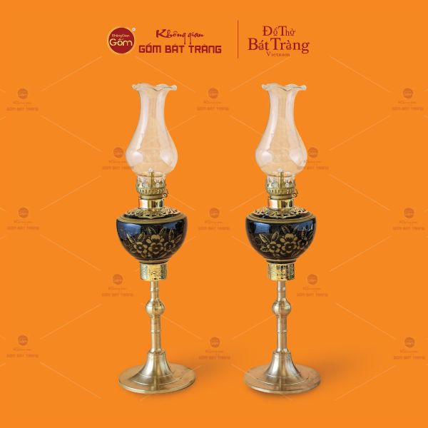 Đèn Dầu Thờ Chân Đồng Vẽ Hoa Mai