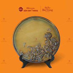 Đĩa Trưng Bày Hoa Mẫu Đơn Đắp Nổi Men Hoàng Thổ