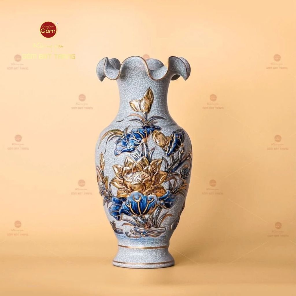 Lọ Hoa Miệng Lượn Hoa Sen Men Rạn Vẽ Vàng