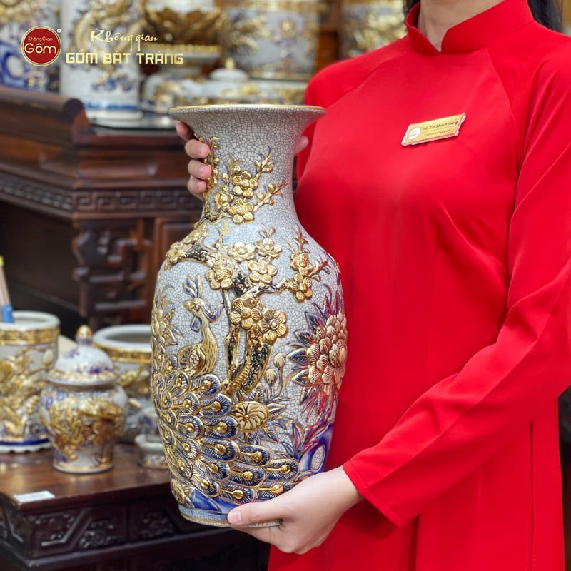 Lọ Hoa Thờ Công Đào Men Rạn Vẽ Vàng