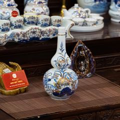 Nậm Rượu Men Lam Vẽ Vàng Họa Tiết Hoa Sen