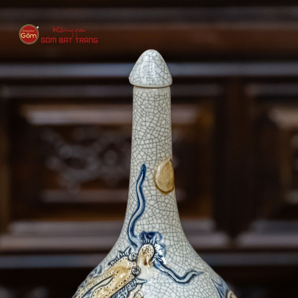 Nậm Rượu Thờ Men Rạn Họa Tiết Kim Long Chầu Nhật